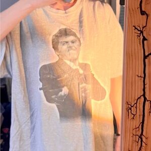 Delta Light Gray Graphic Men's T-Shirt Eh funguuu!